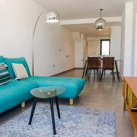 Marine And Chrome Sea View Apartment *